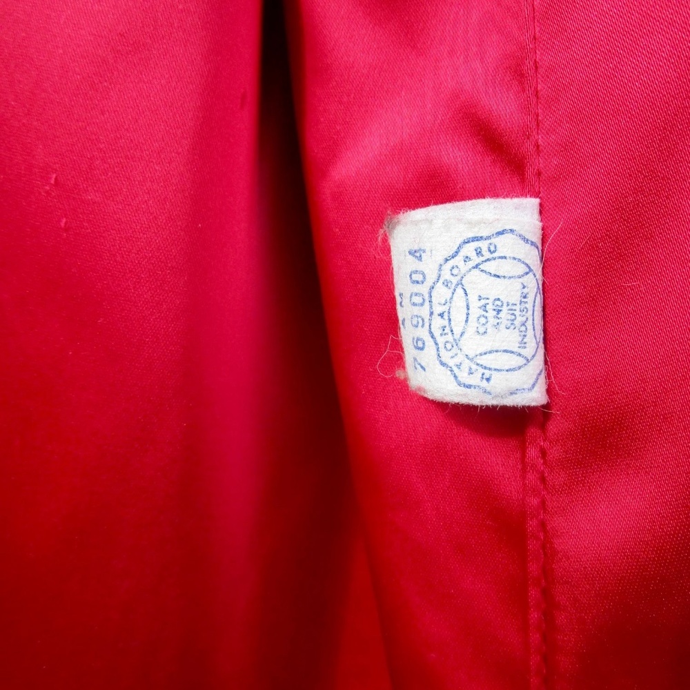 vintage 1960s Rothmoor red wool coat with mink collar, Mary Tyler Moore, b 40 - Picture 9 of 11